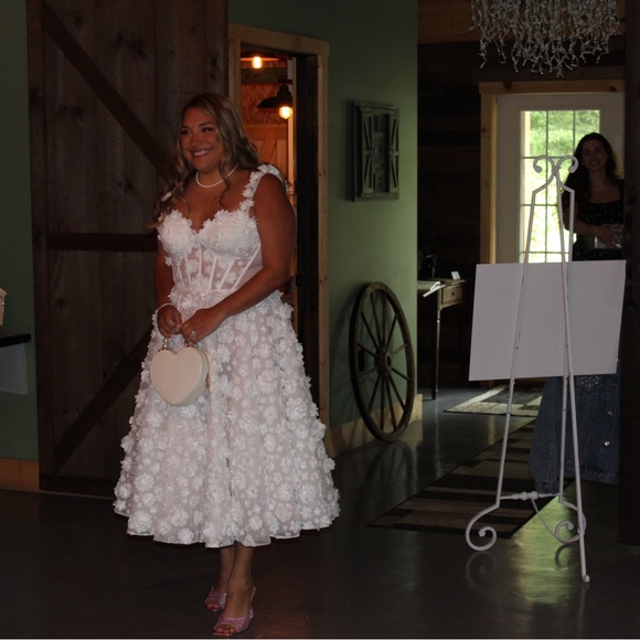 White Floral Midi Dress - Picture 1 of 3